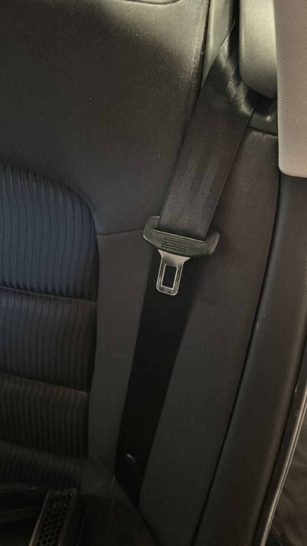 Ceinture arriere gauche AUDI A4 3 PHASE 1 Diesel - 1