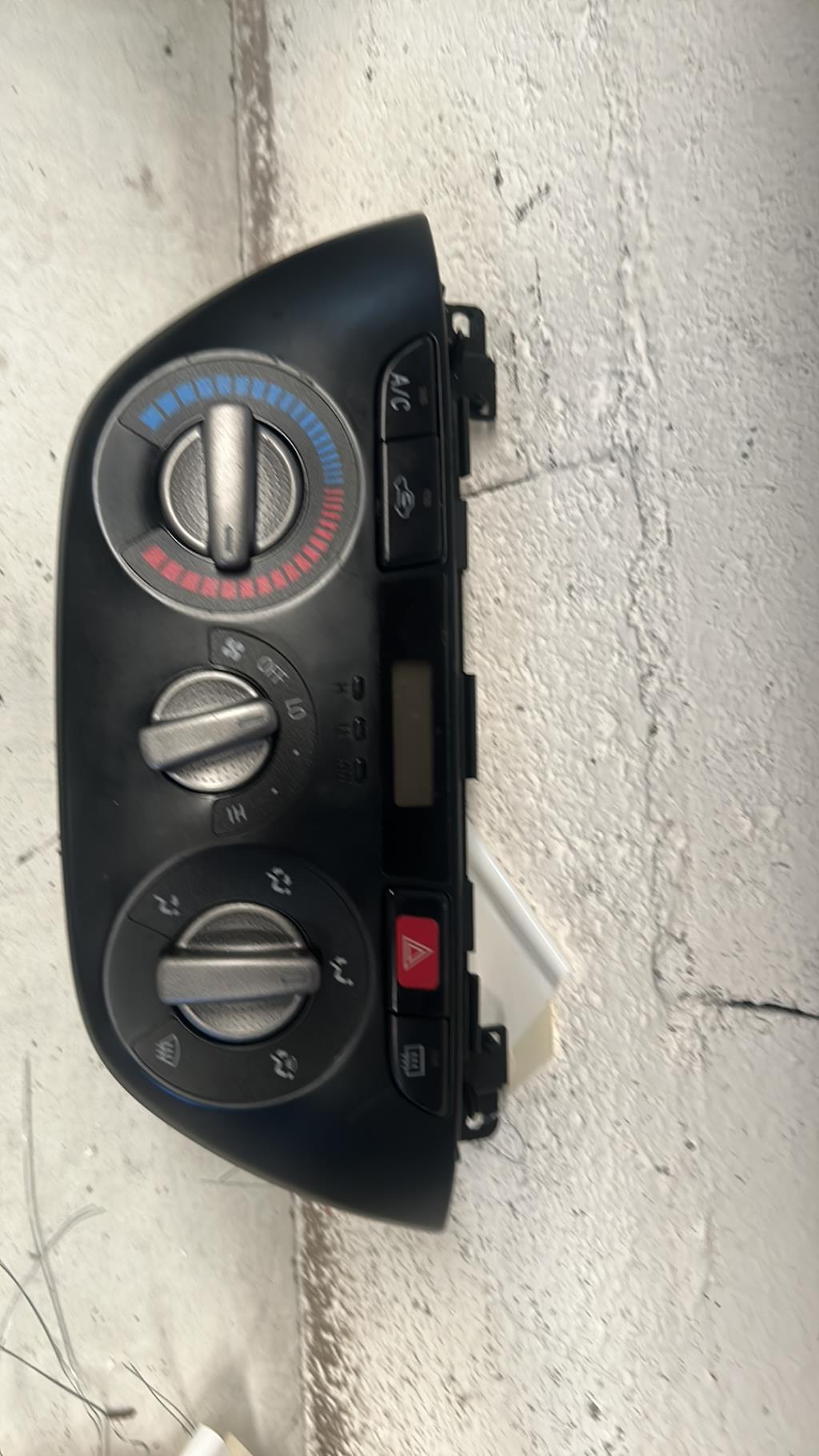 Commande chauffage TOYOTA RAV4 2 PHASE 1 Essence - 1