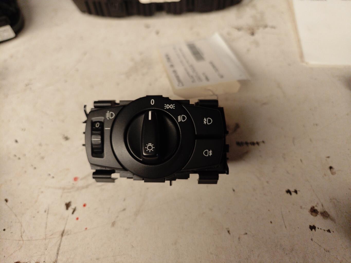 Commande de phare BMW SERIE 1 E87 PHASE 1 Diesel - 1