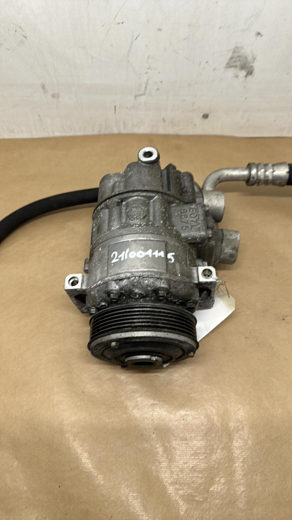 Compresseur clim VOLKSWAGEN GOLF 5 Diesel - 1