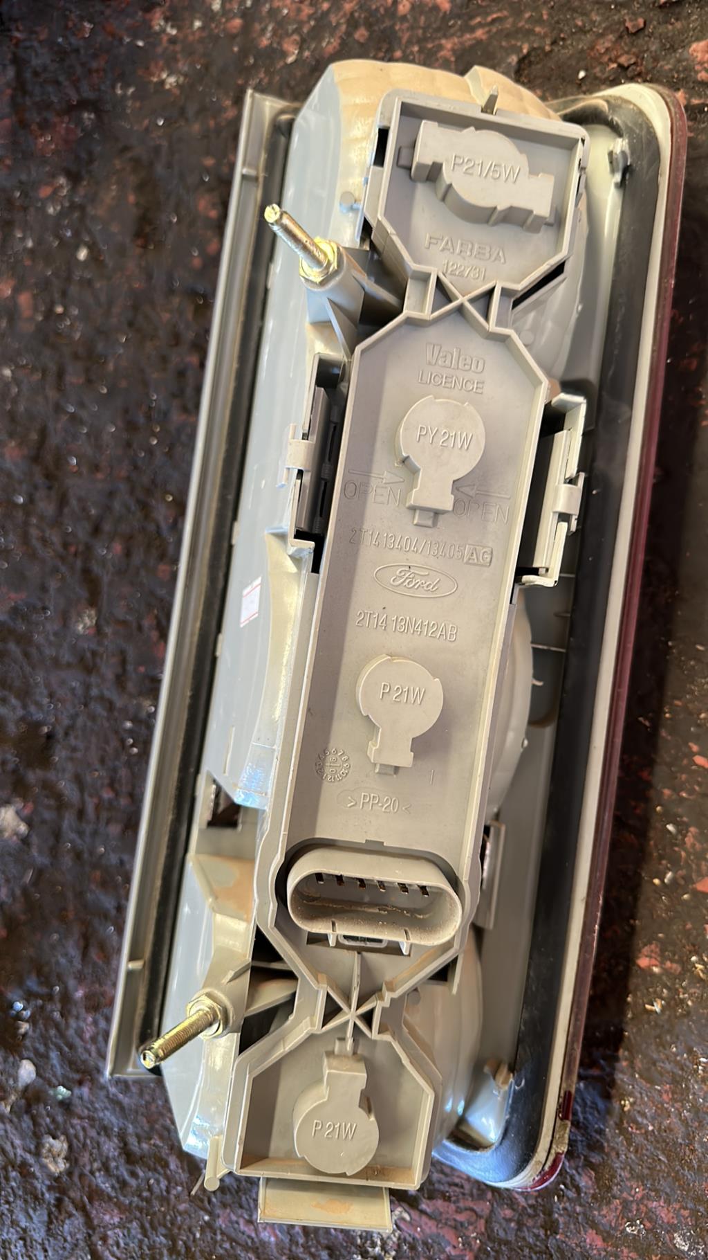 Feu arriere principal droit (feux) FORD TRANSIT CONNECT 2 PHASE 1 Diesel - 1