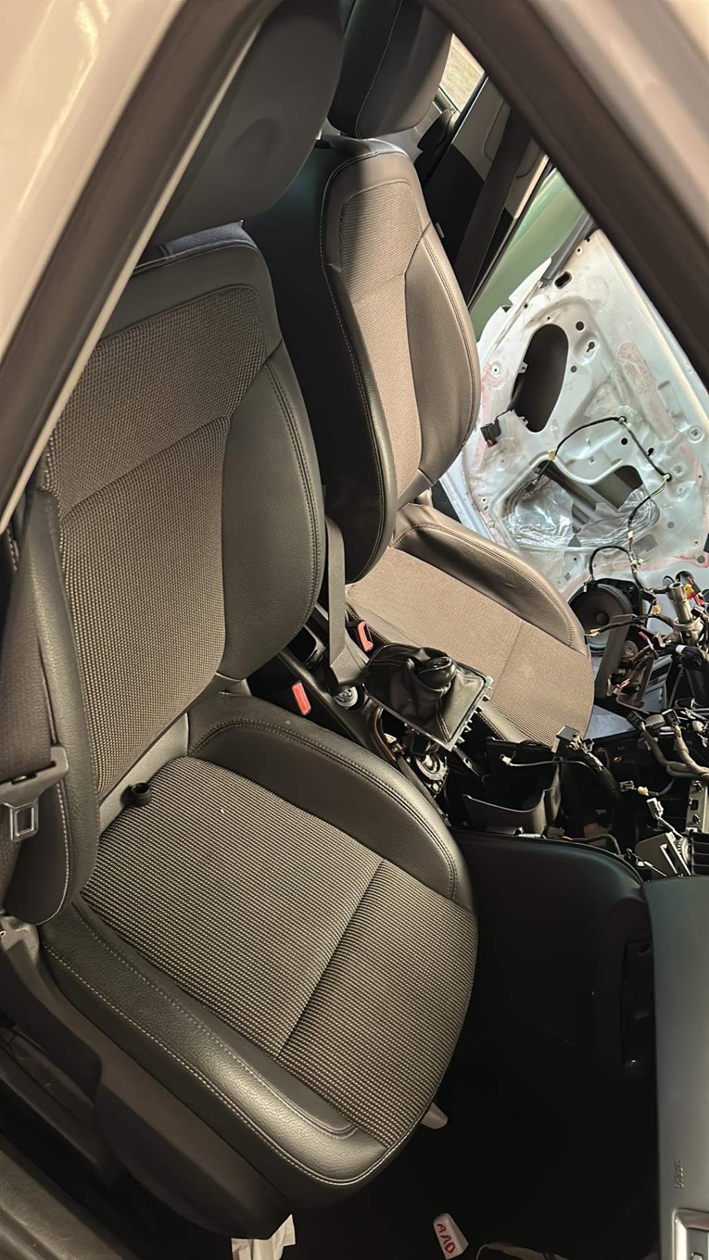 Interieur complet OPEL ASTRA J PHASE 1 Diesel - 1