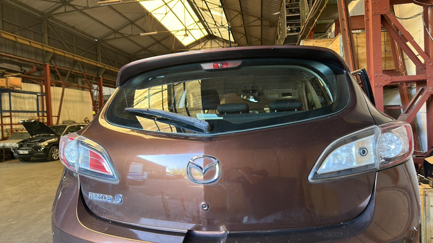 Malle/Hayon arriere MAZDA 3 2  - 1