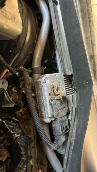 Moteur essuie glace avant