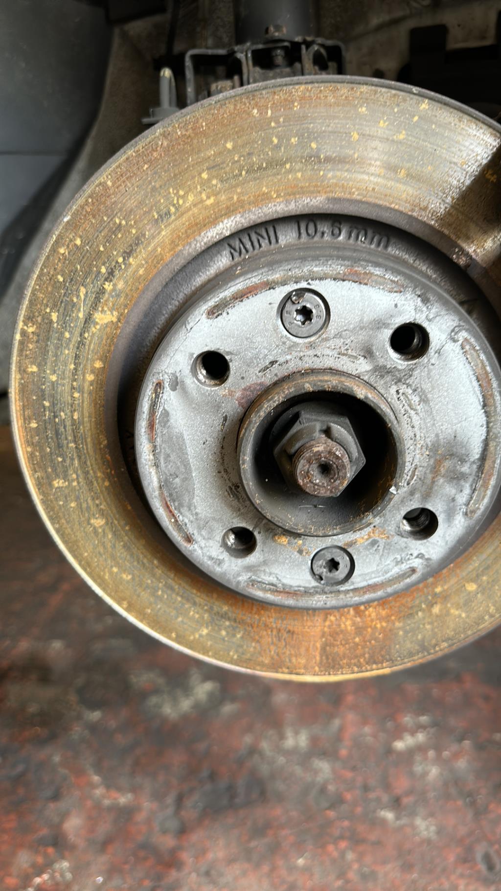 Moyeu avant droit DACIA SANDERO 2 PHASE 1 Essence - 1
