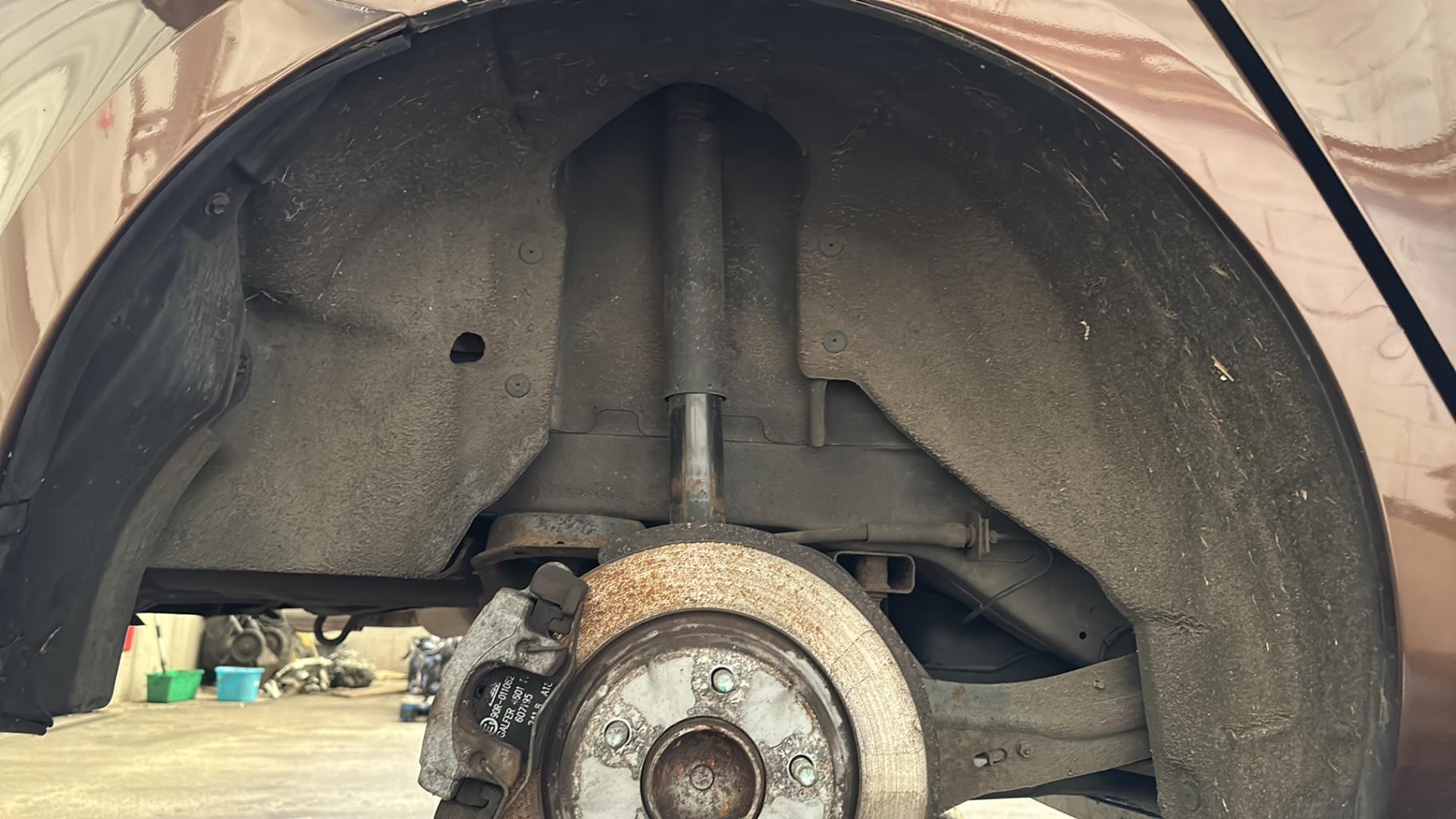 Pare boue arriere droit MAZDA 3 2  - 1