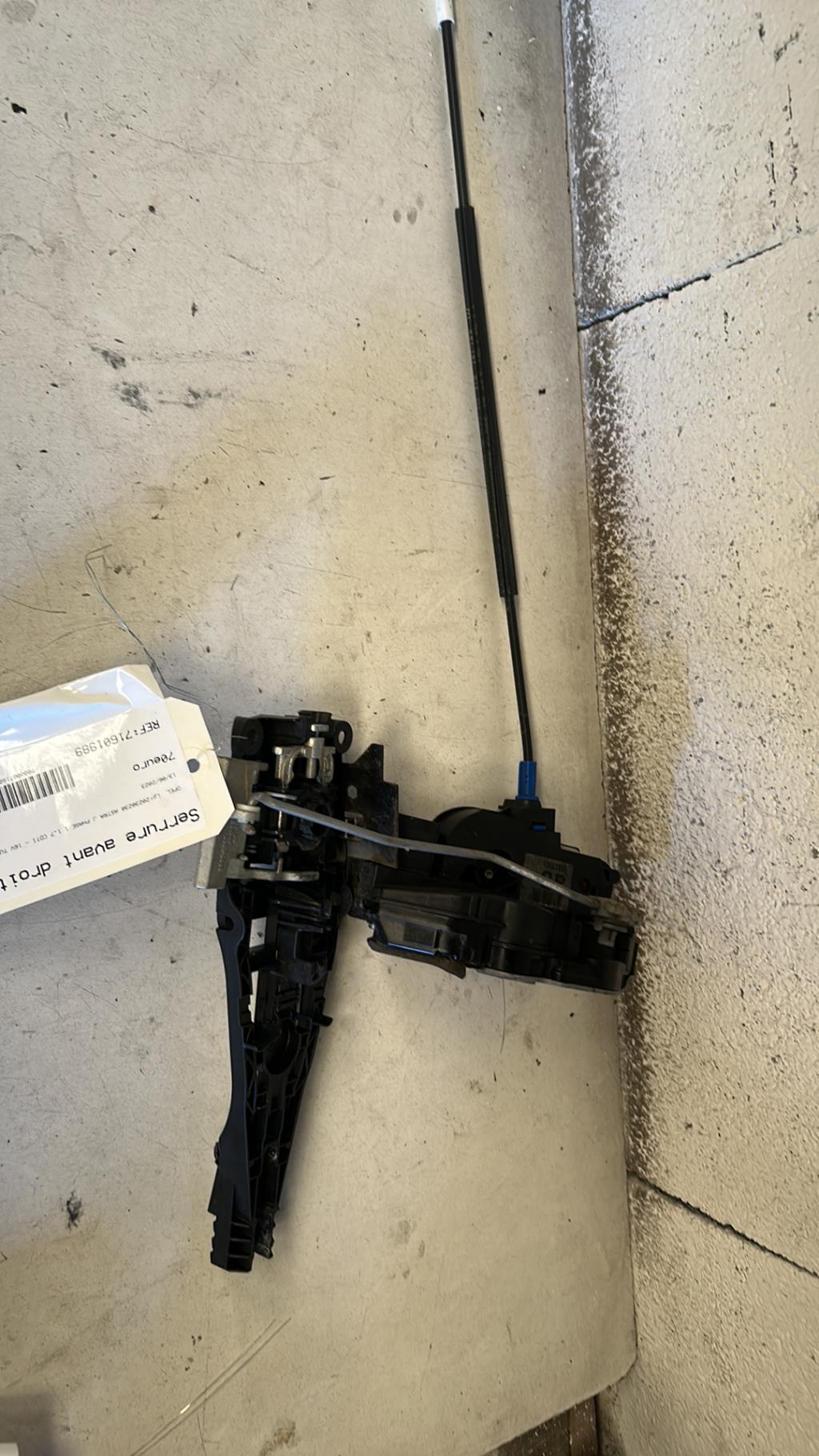Serrure avant droit OPEL ASTRA J PHASE 1 Diesel - 1