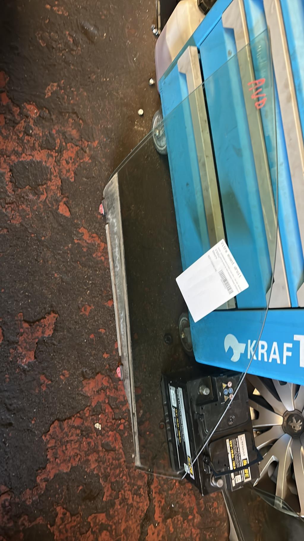 Vitre avant droit TOYOTA RAV4 2 PHASE 1 Essence - 1