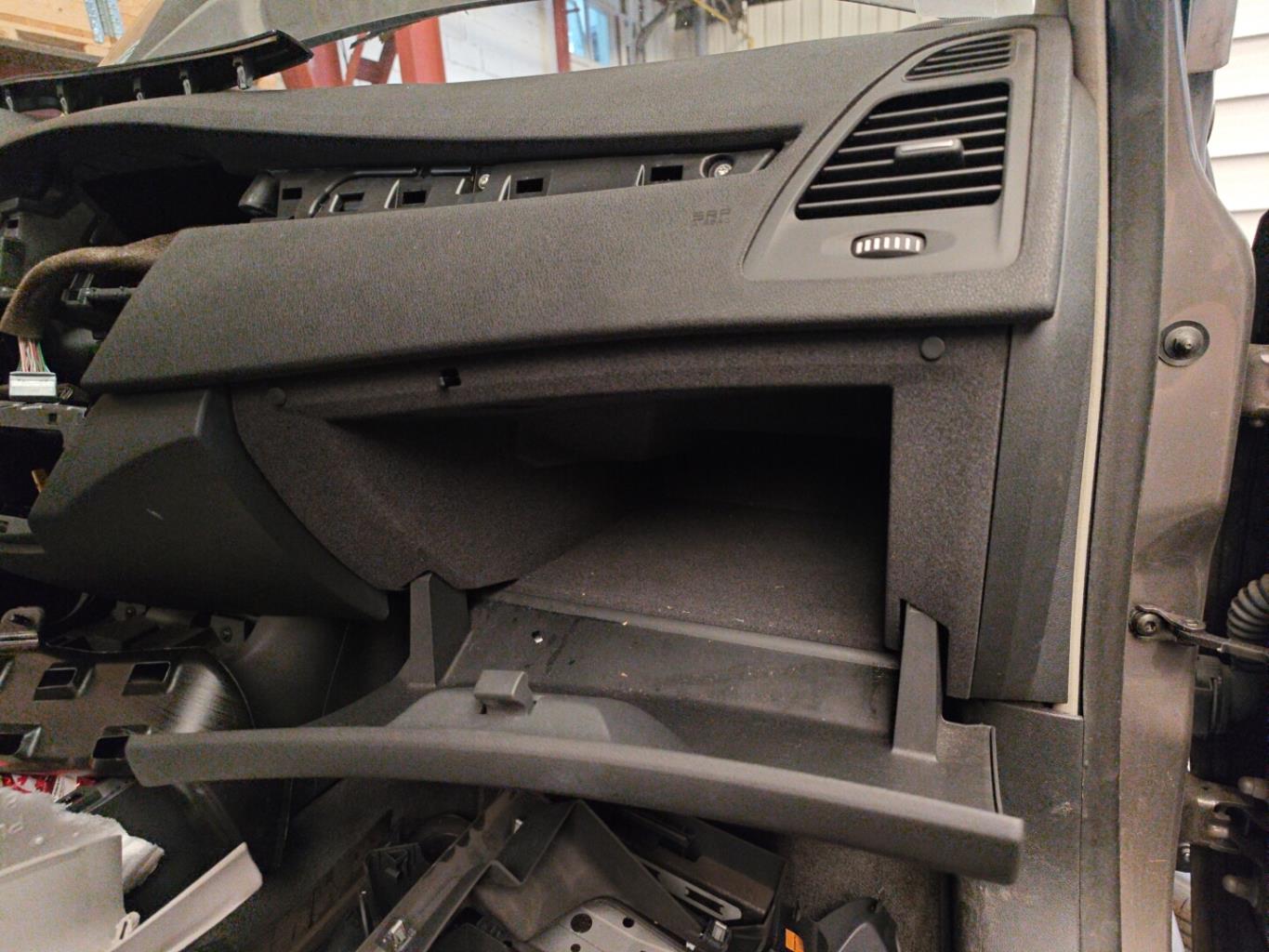 Boite a gants RENAULT LAGUNA 3  - 1