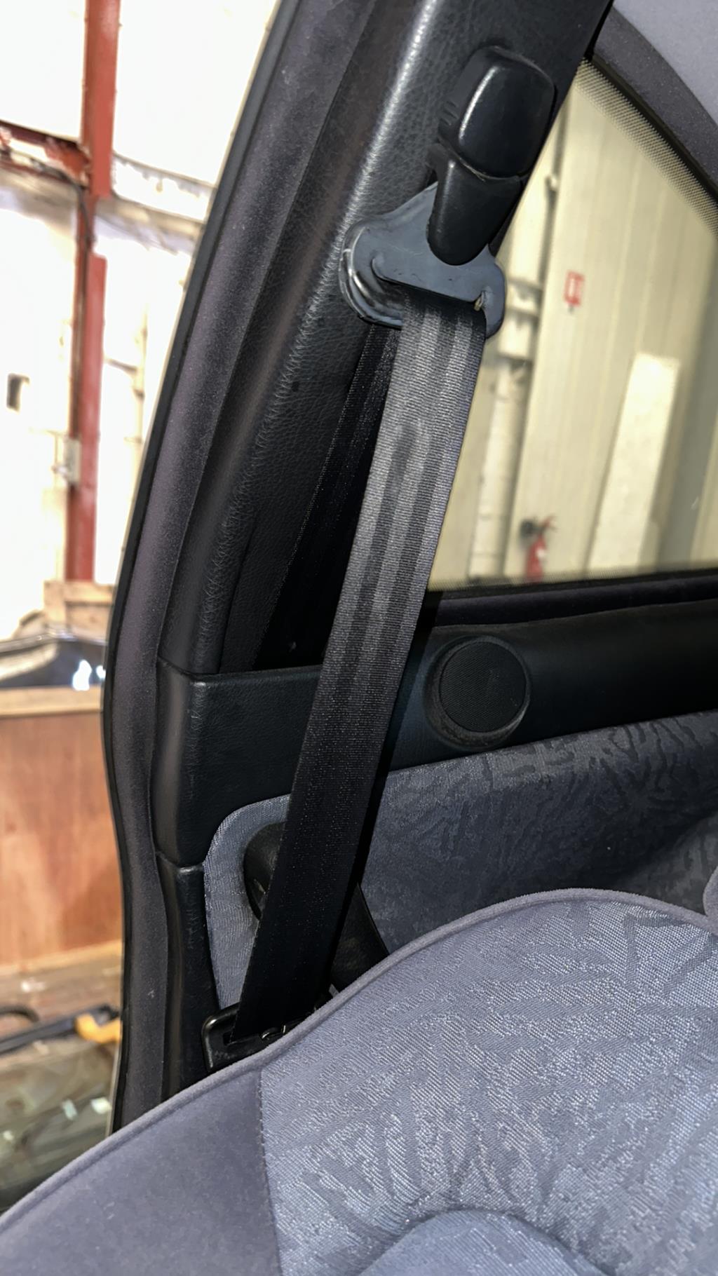 Ceinture avant droit PEUGEOT 406 COUPE Essence - 1