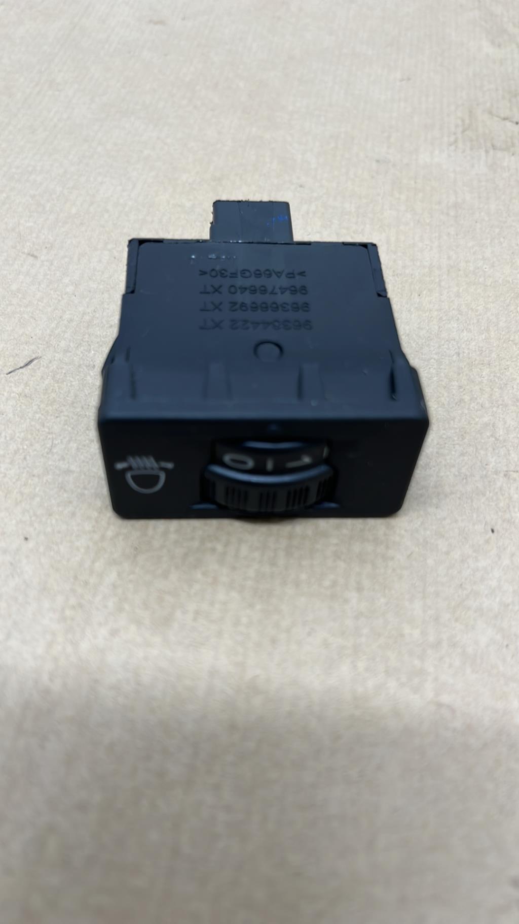 Commande de reglage hauteur de phare PEUGEOT PARTNER 2 PHASE 1 Diesel - 1