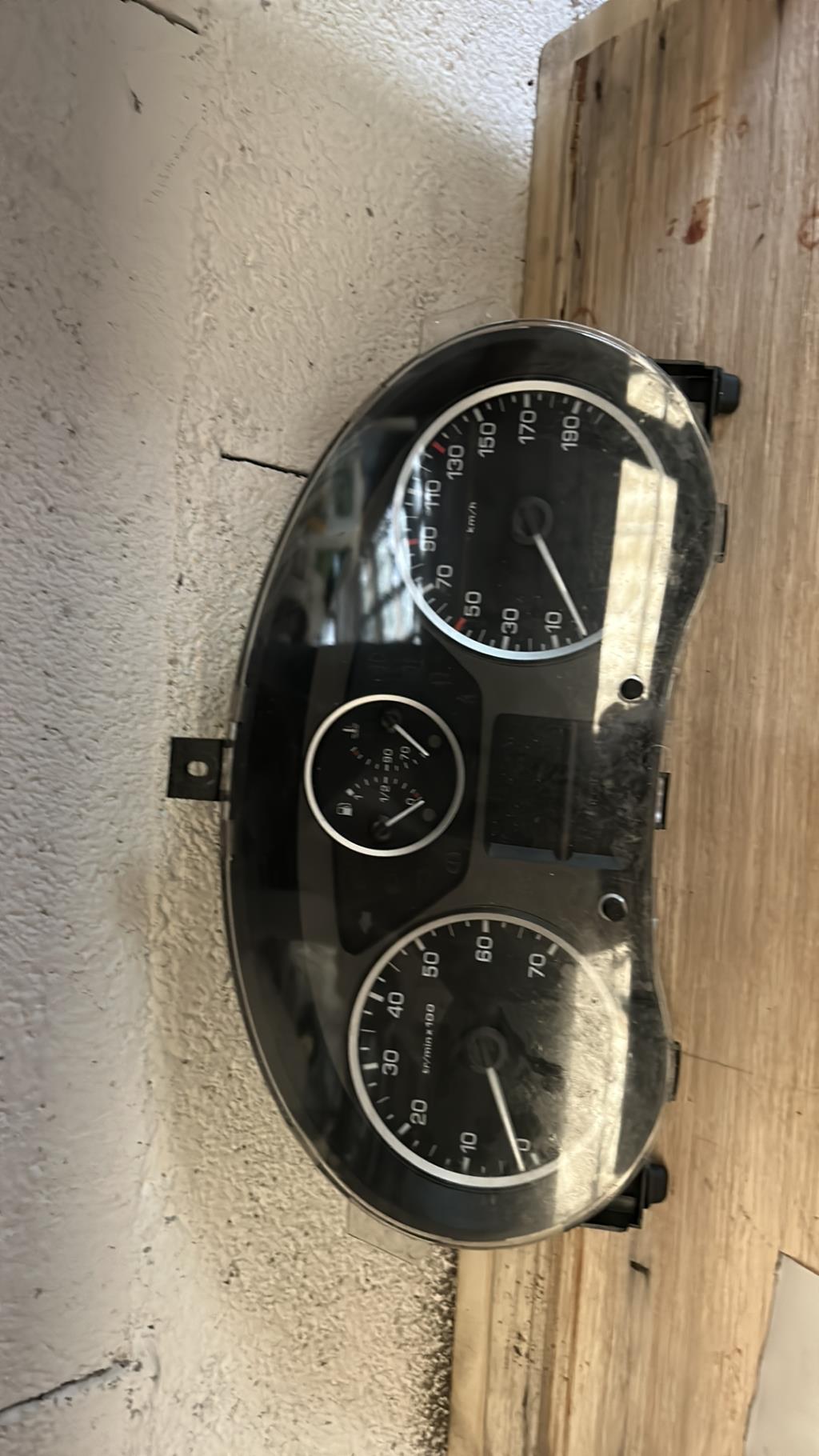 Compteur PEUGEOT PARTNER 2 PHASE 1 Diesel - 1