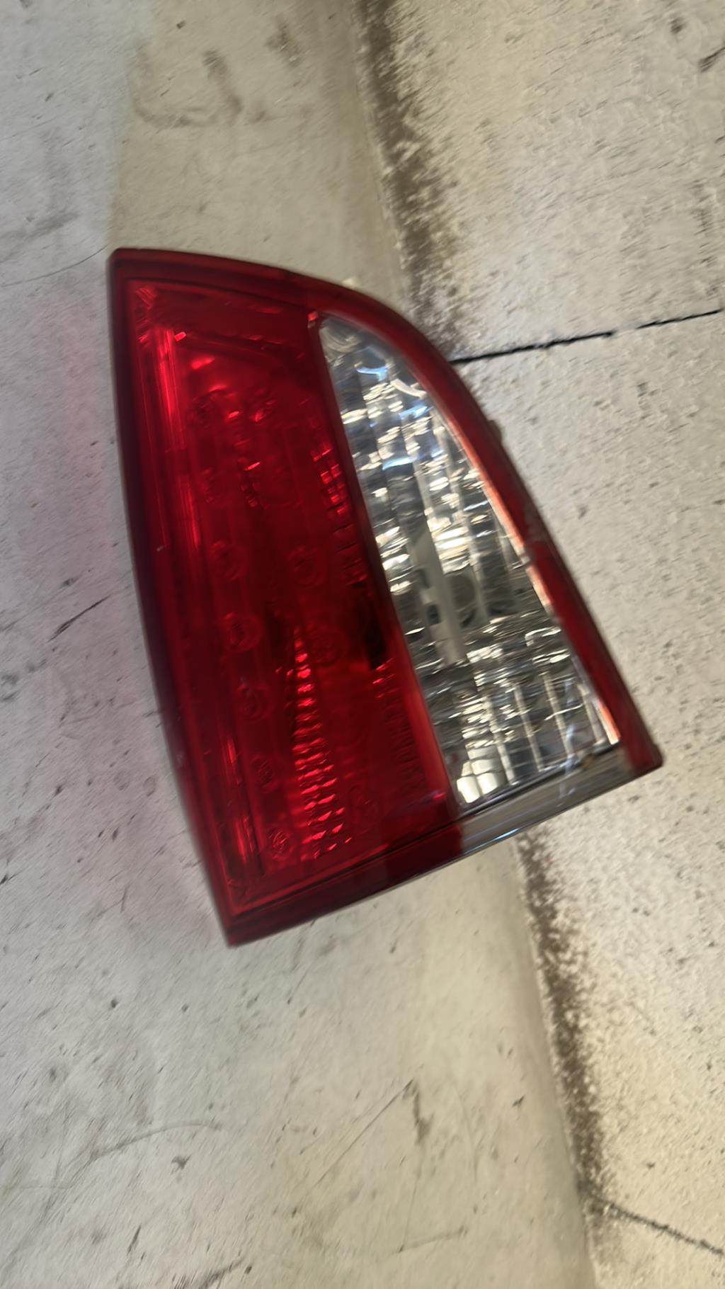 Feu arriere secondaire gauche (feux) HYUNDAI IX 35 PHASE 1 Diesel - 1