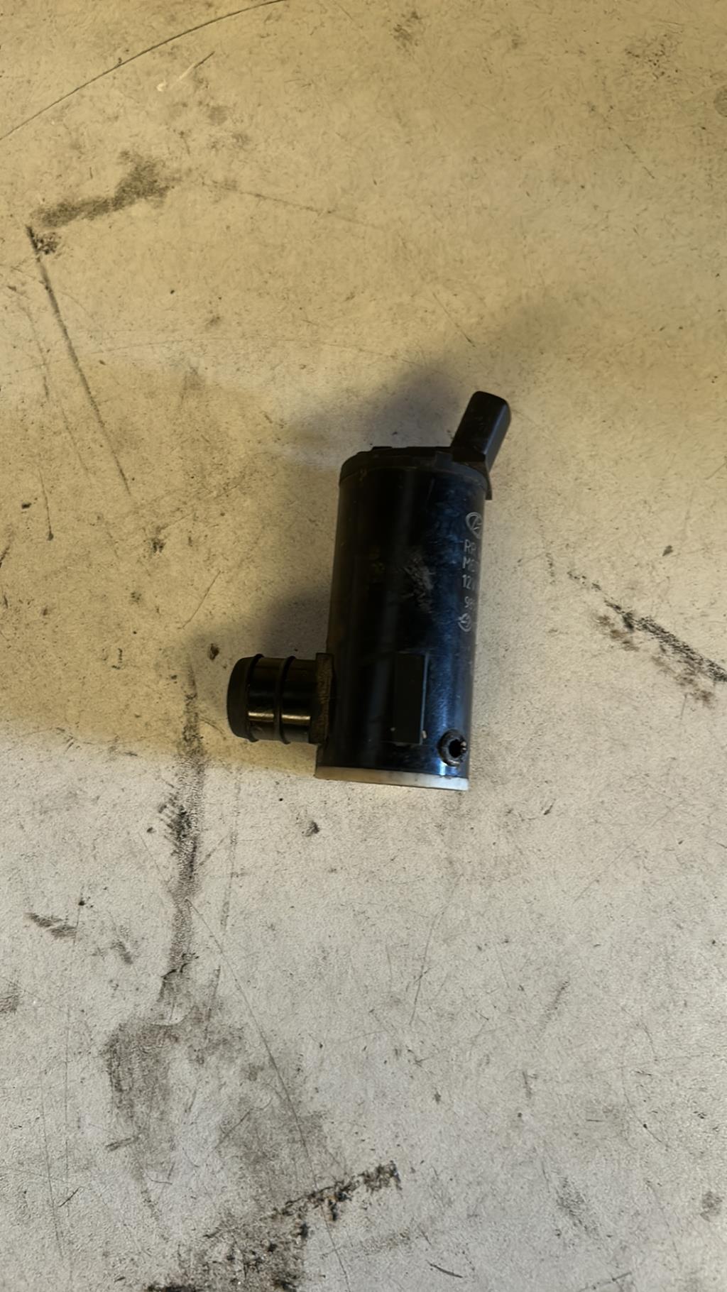 Pompe lave glace avant HYUNDAI IX 35 PHASE 1 Diesel - 1