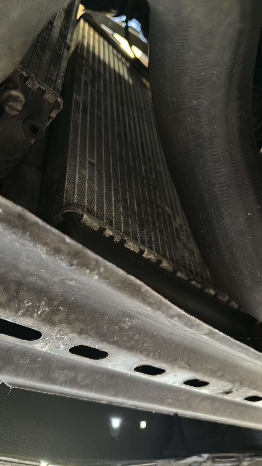 Radiateur eau PEUGEOT 307 PHASE 2 CABRIOLET Diesel - 1