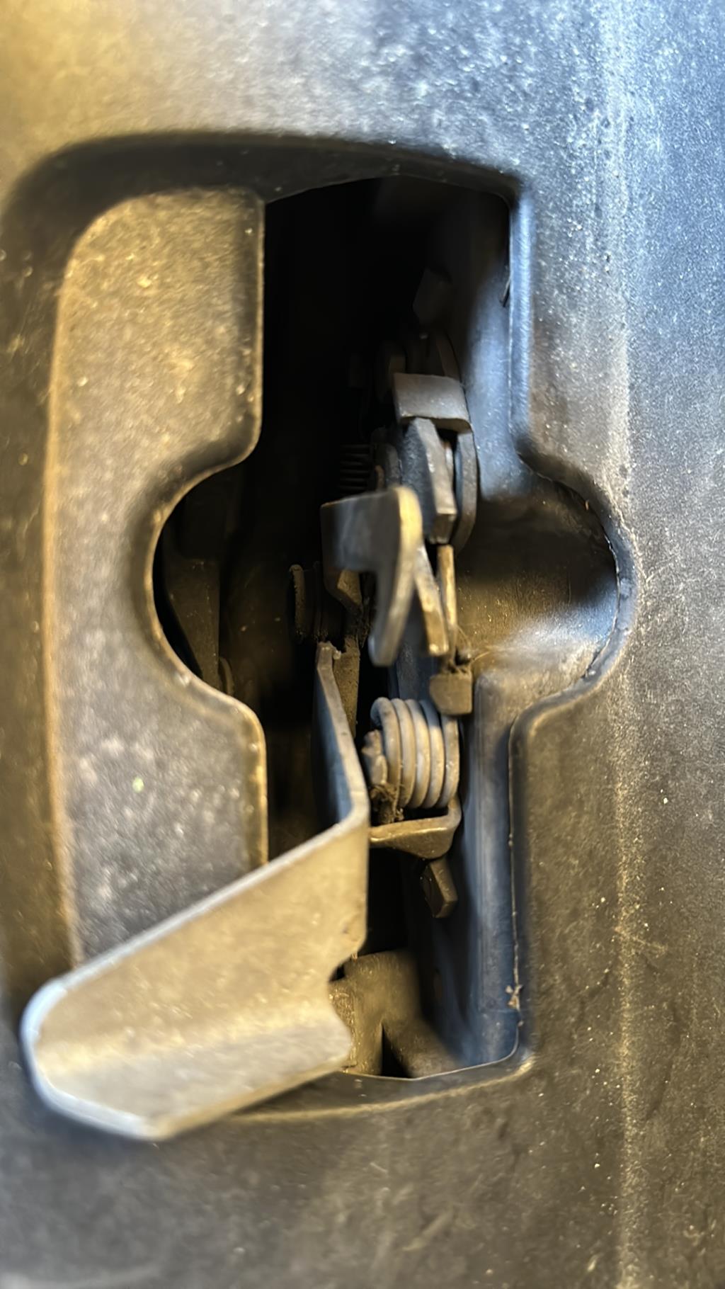 Serrure de capot PEUGEOT 307 PHASE 2 CABRIOLET Diesel - 1