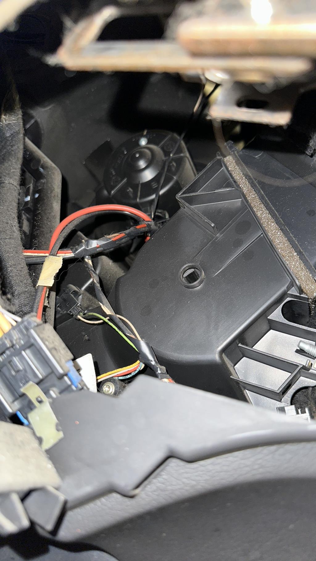 Ventilateur chauffage PEUGEOT 307 PHASE 2 CABRIOLET Diesel - 1