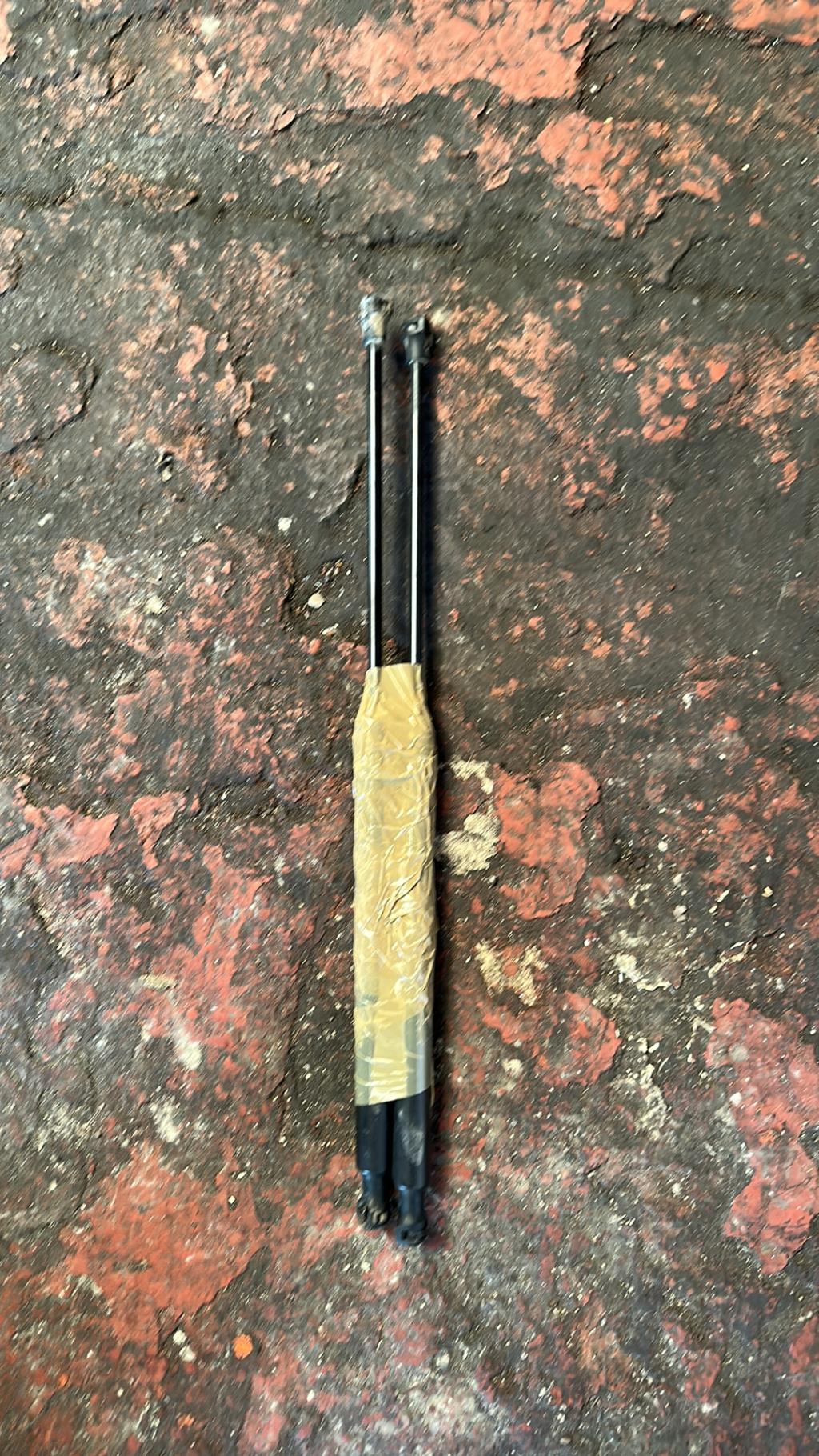 Verin de coffre CITROEN C3 2 PHASE 2 Essence - 1