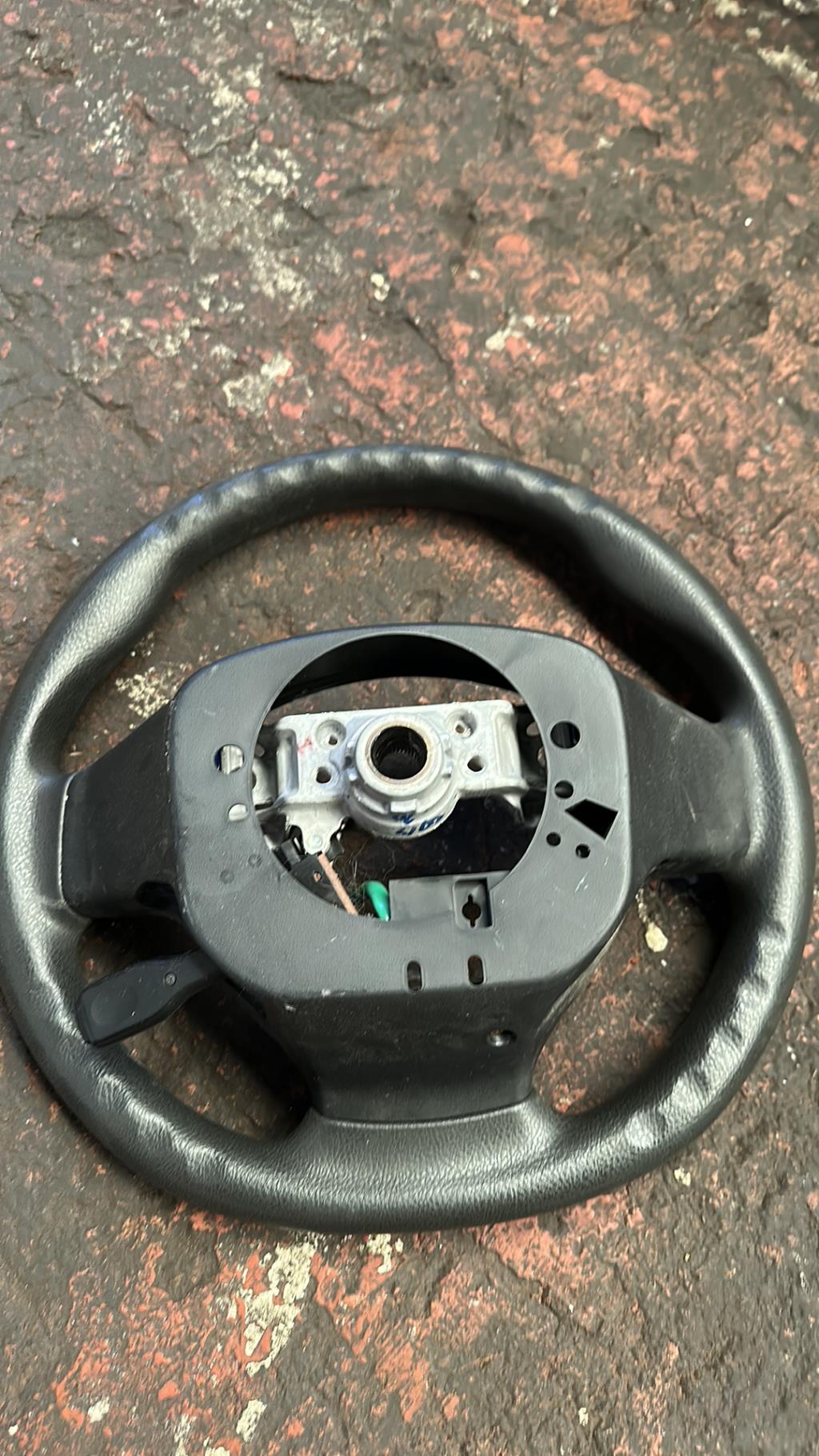 Volant PEUGEOT 108  - 1