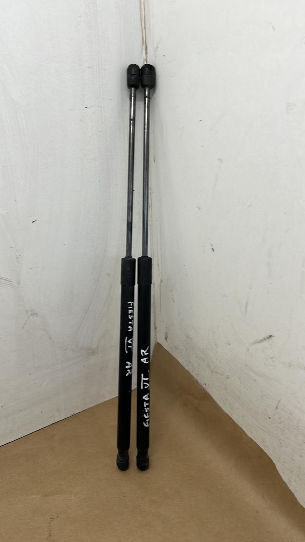 Verin de coffre FORD FIESTA 6  - 1