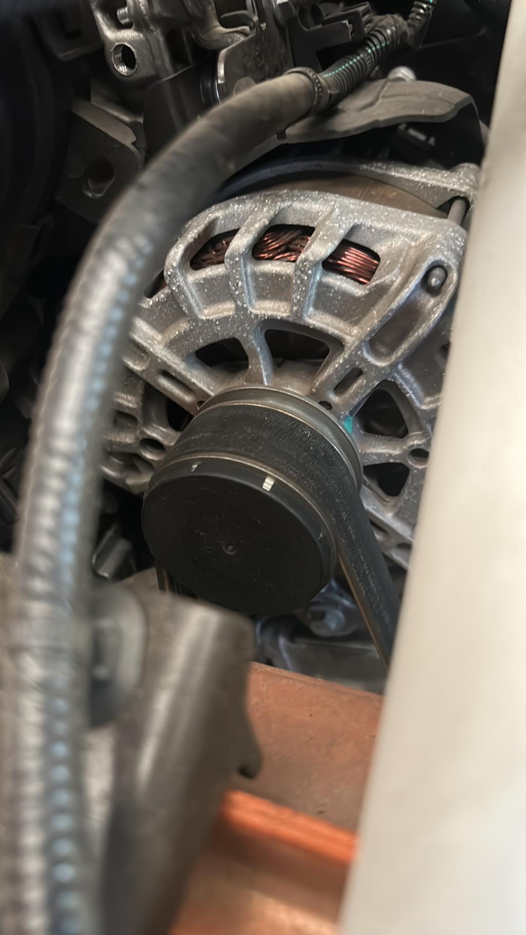 Alternateur RENAULT CLIO 5 PHASE 1 Diesel - 1