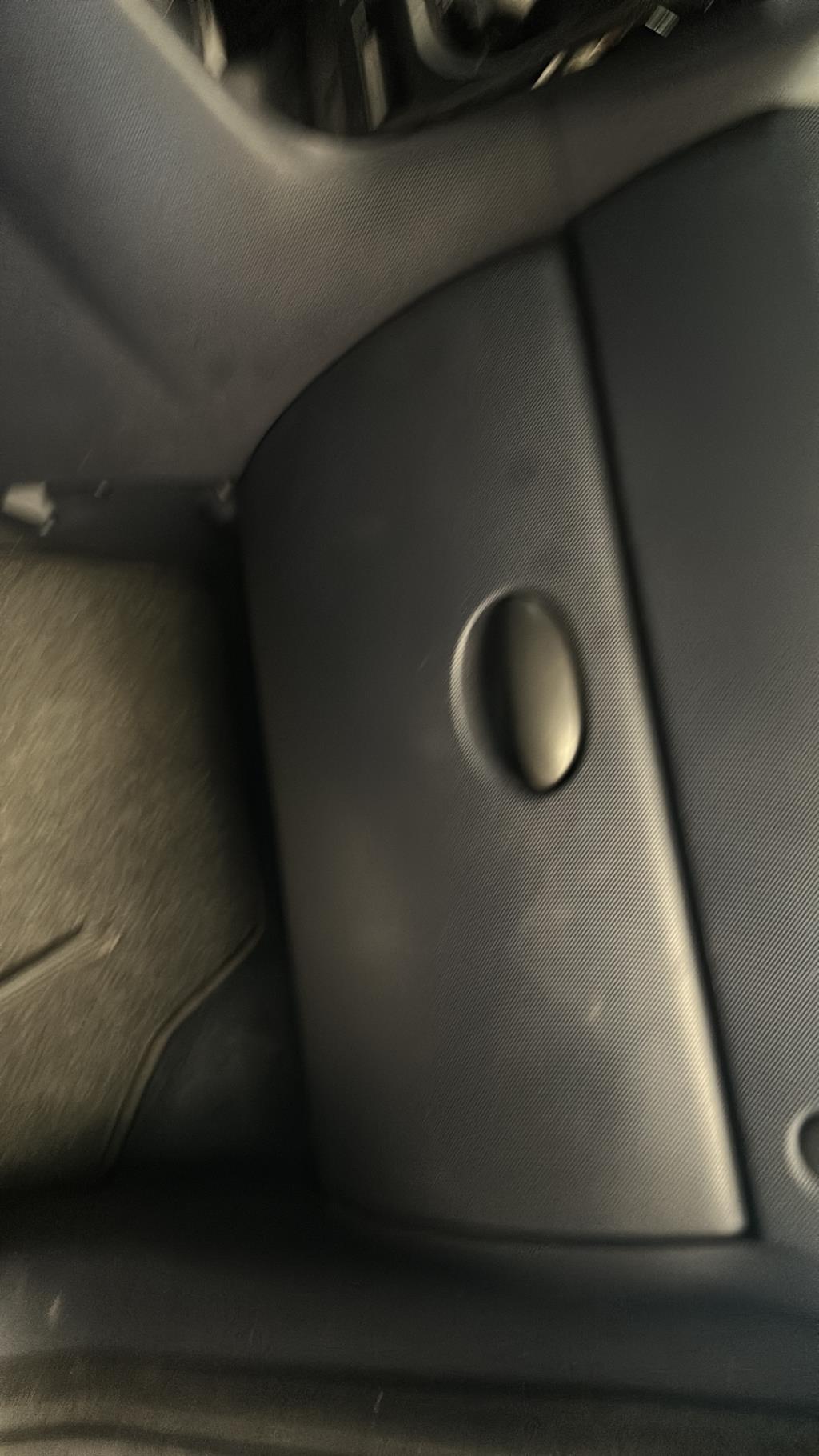 Boite a gants PEUGEOT 1007 Diesel - 1