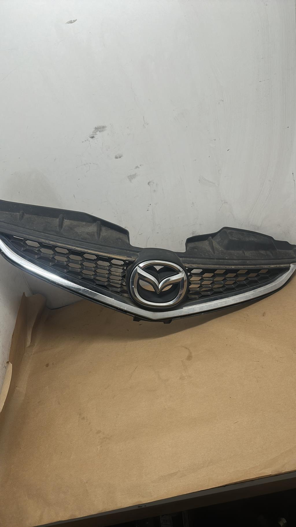 Calandre MAZDA 5 1  - 1