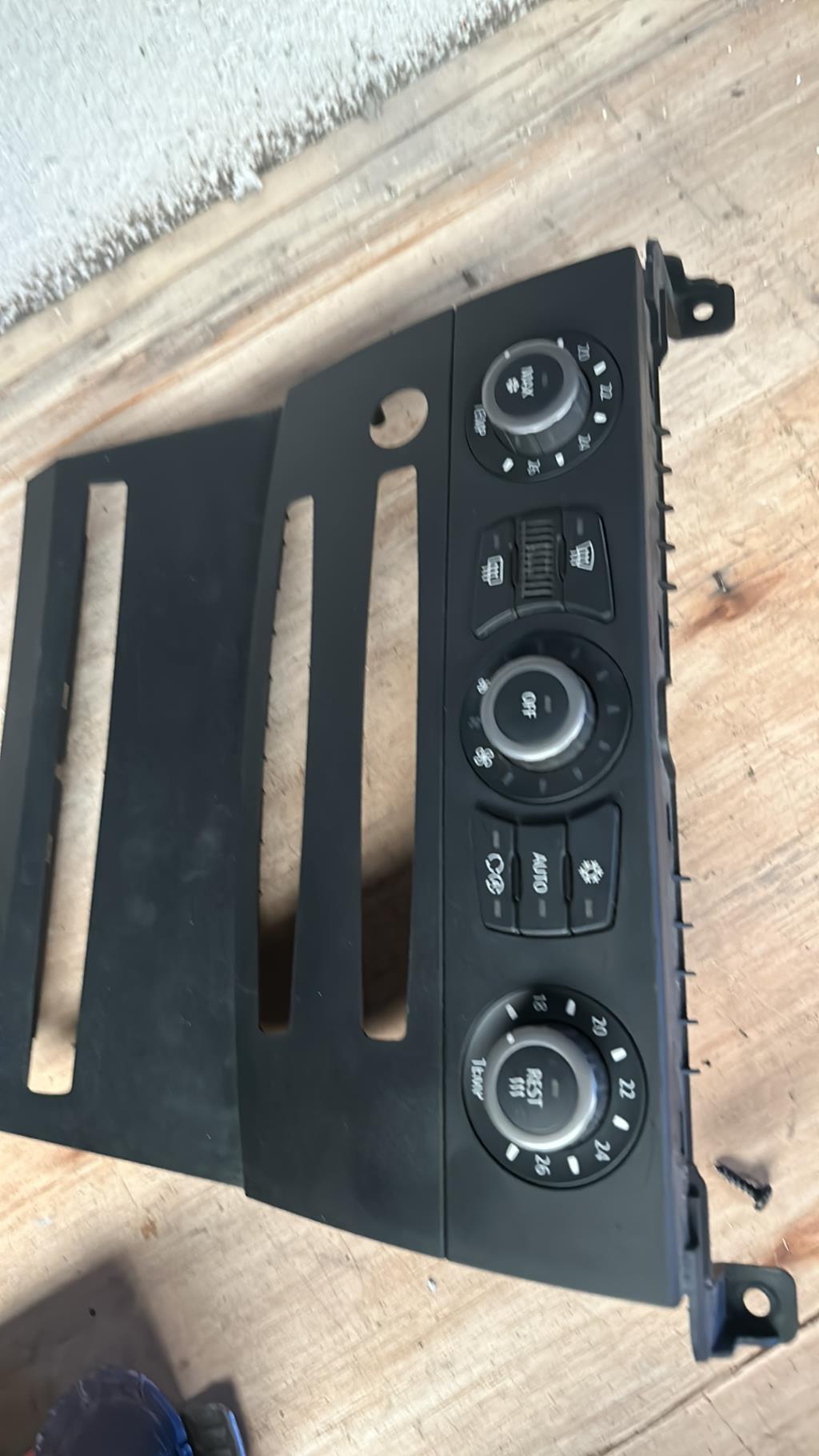 Commande chauffage BMW SERIE 5 E60 PHASE 2 Diesel - 1