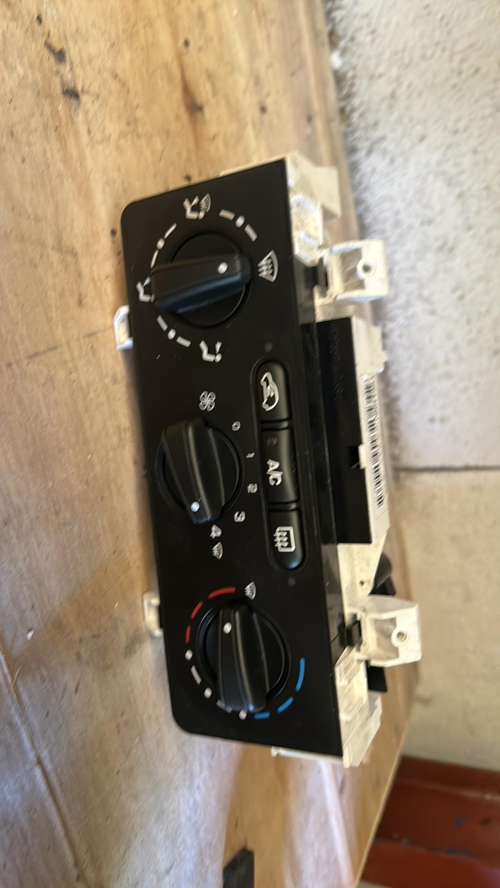 Commande chauffage PEUGEOT 1007 Diesel - 1