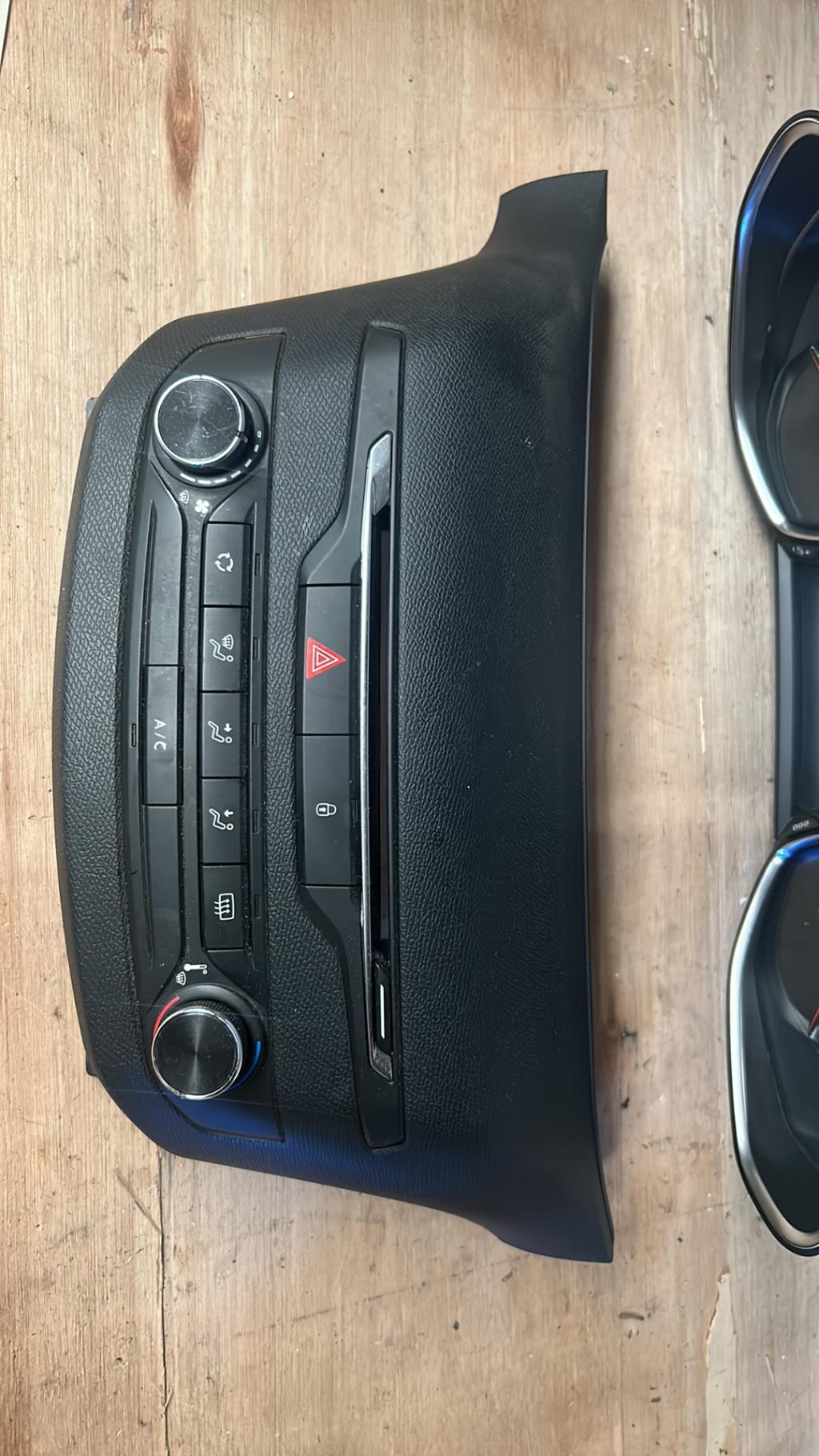 Commande chauffage PEUGEOT 308 2 PHASE 1 Diesel - 1