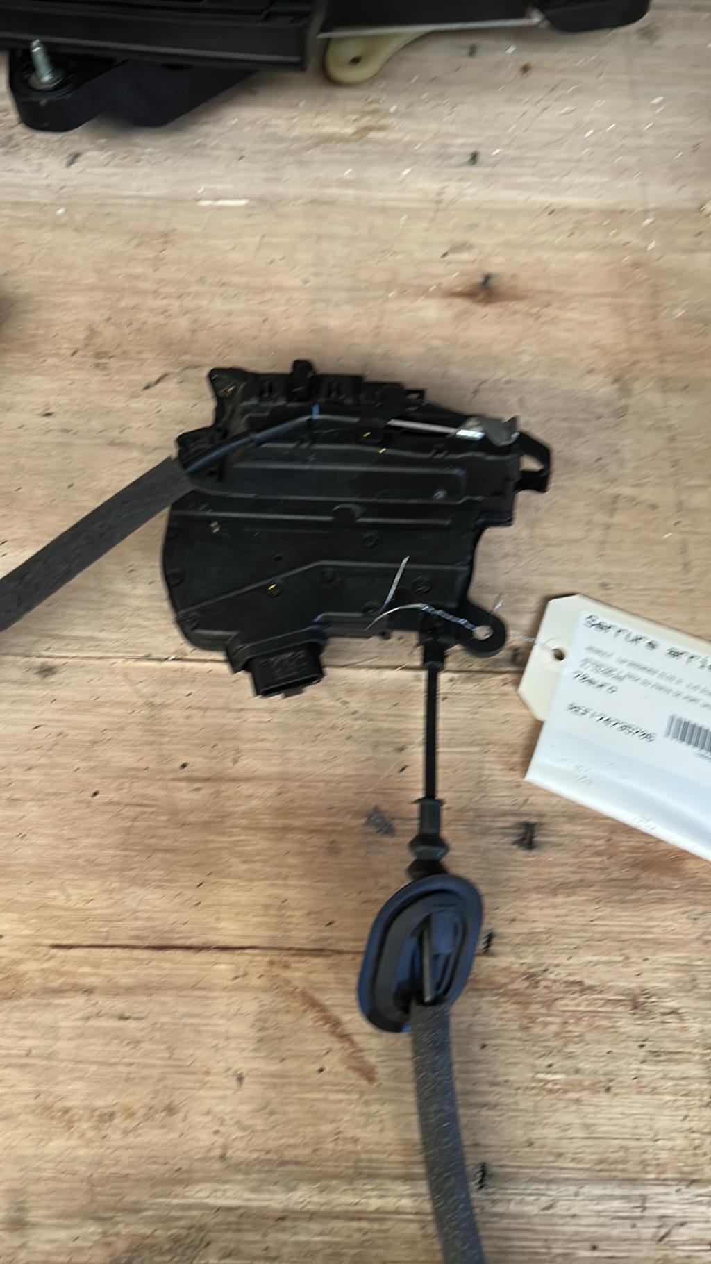 Serrure arriere gauche RENAULT CLIO 5 PHASE 1 Diesel - 1