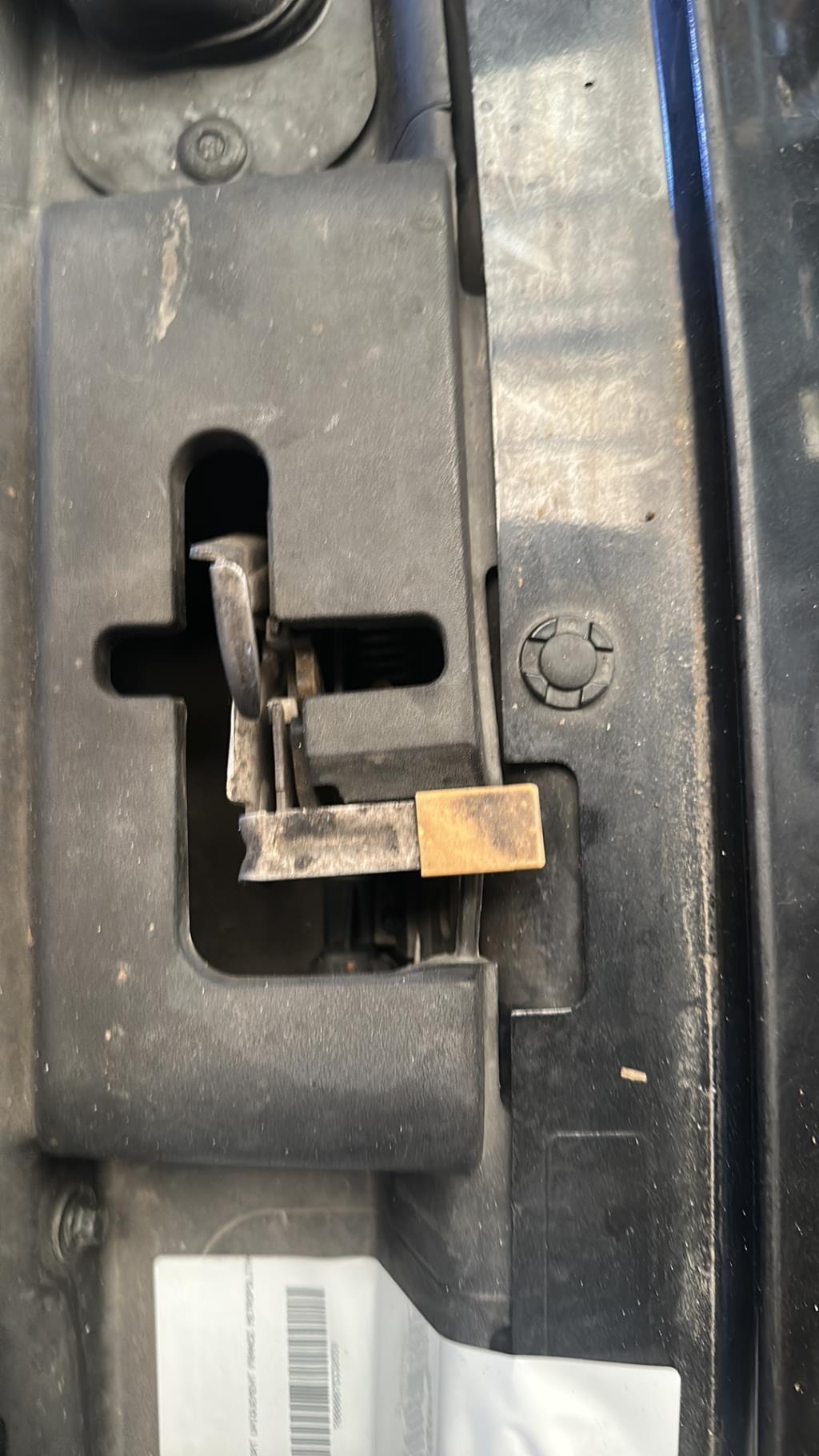 Serrure de capot VOLVO V 50 PHASE 2 BREAK Diesel - 1