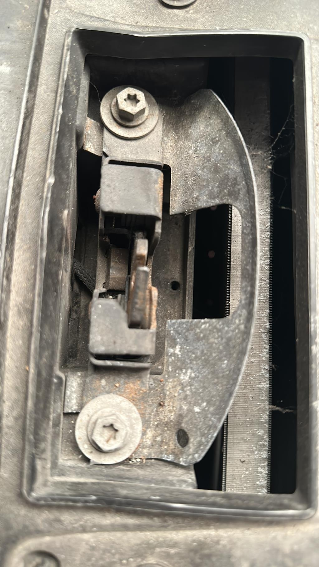 Serrure de capot RENAULT MEGANE 3 PHASE 2 BREAK Diesel - 1