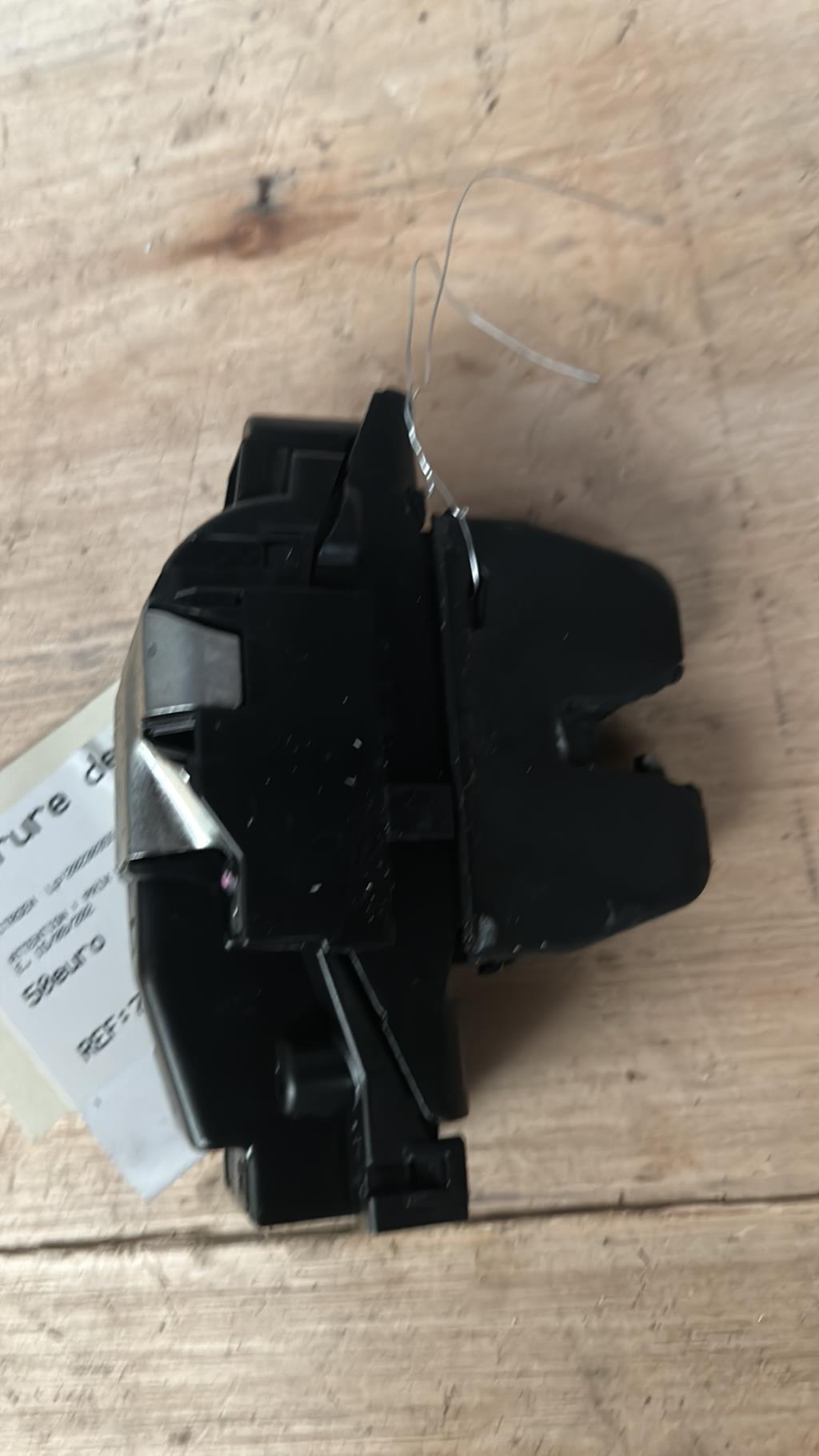 Serrure de coffre CITROEN C4 PICASSO 1 Diesel - 1