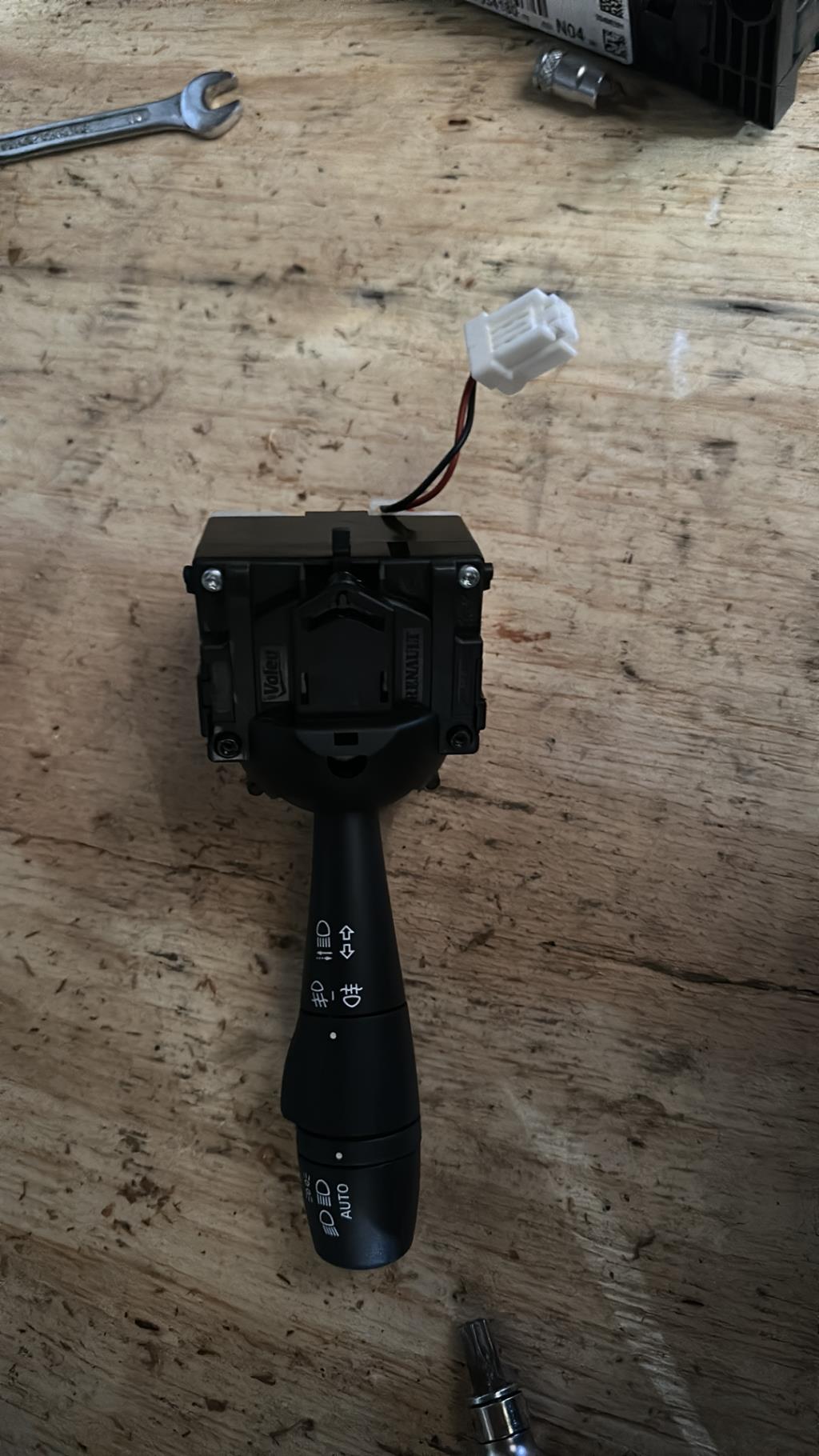 Commande de phare RENAULT CLIO 4 PHASE 1 Essence - 1