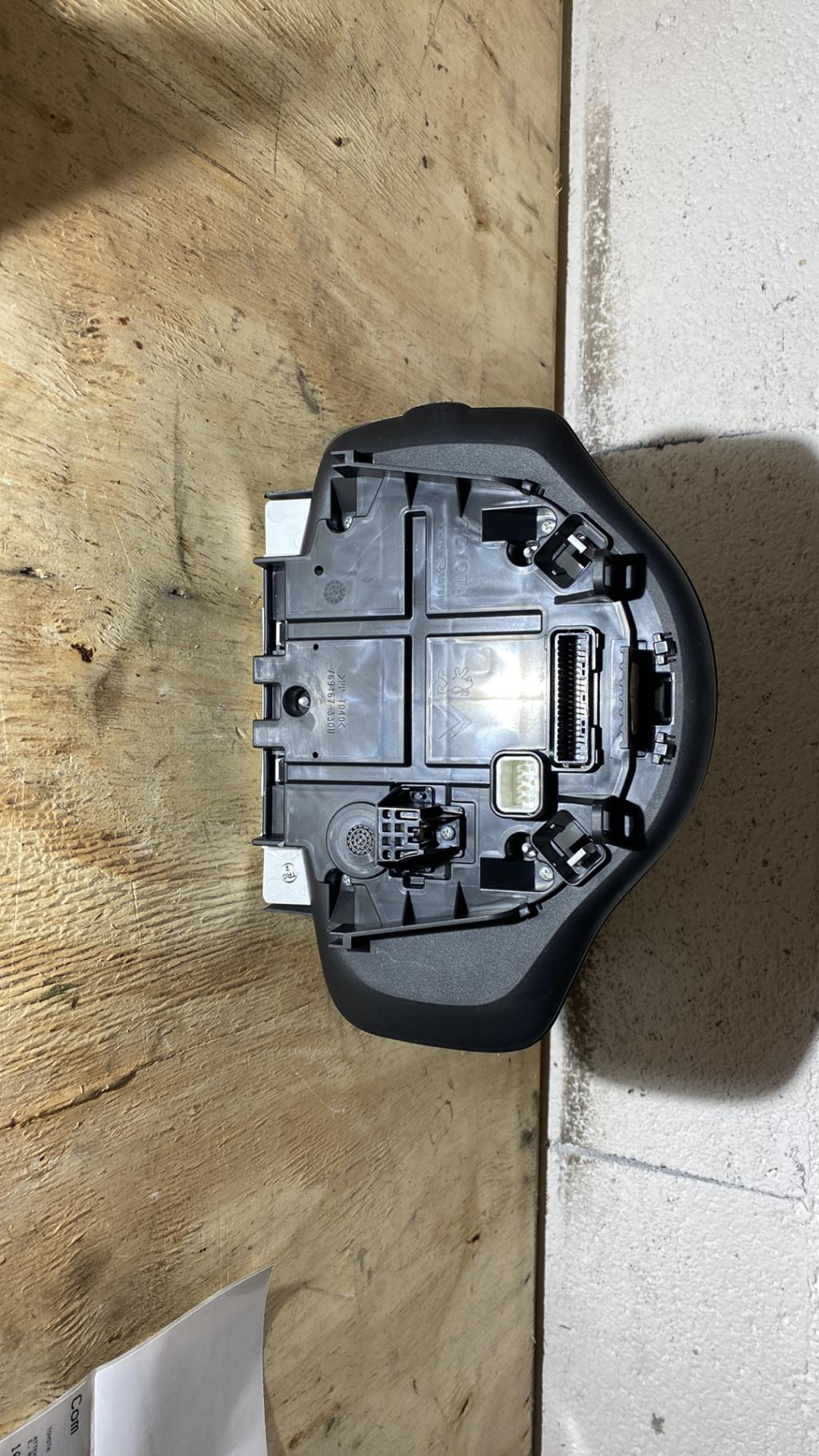 Compteur TOYOTA AYGO 2 PHASE 2 Essence - 1