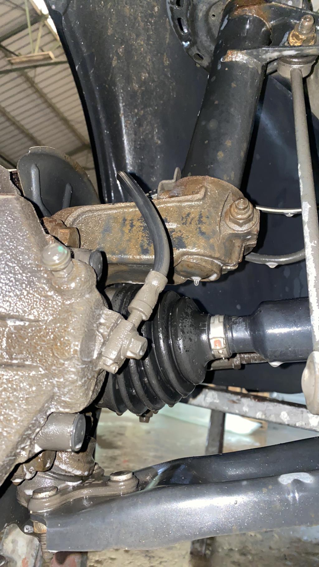 Moyeu avant droit VOLKSWAGEN GOLF 6 Essence - 1