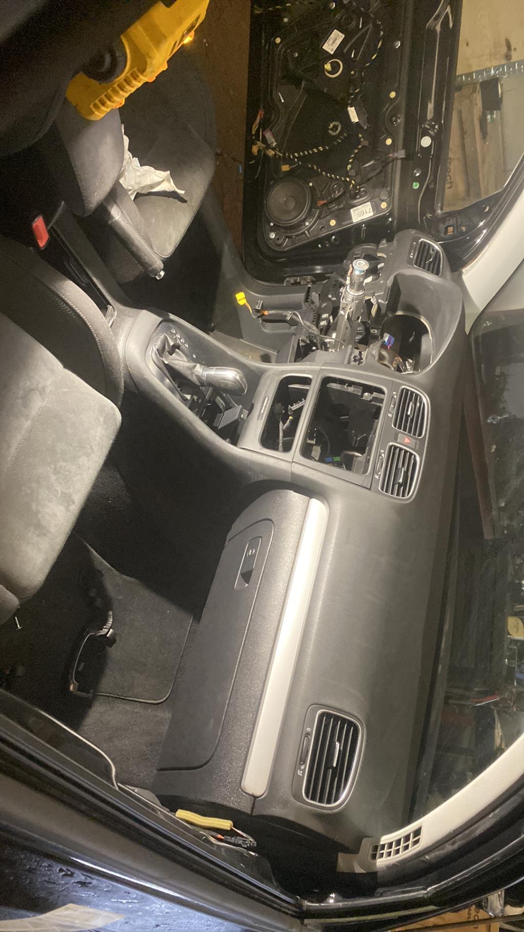 Planche de bord complete VOLKSWAGEN GOLF 6 Essence - 1