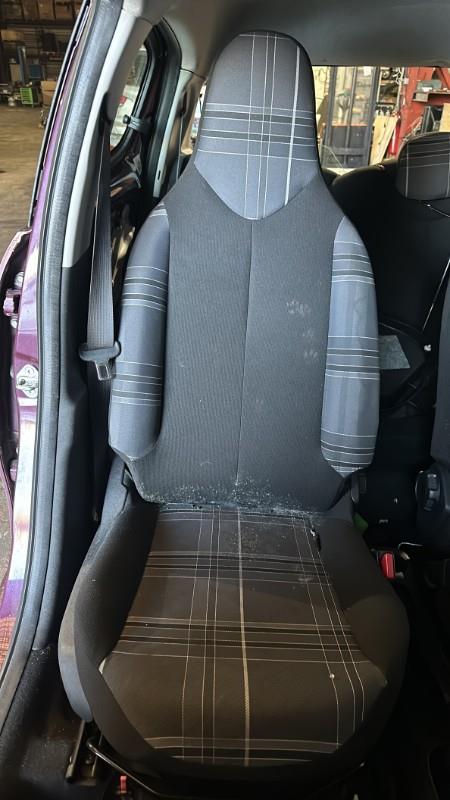 Siege avant droit PEUGEOT 108 Essence - 1