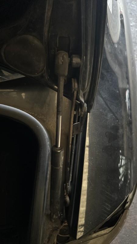 Verin de coffre AUDI A4 2 PHASE 1 Diesel - 1
