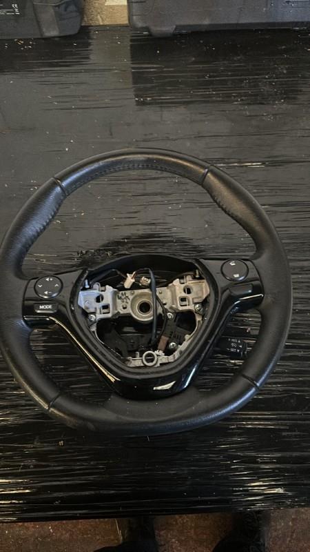 Volant PEUGEOT 108 Essence - 1
