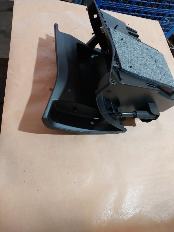 Boite a gants PEUGEOT 308 2 PHASE 2 Diesel - 1