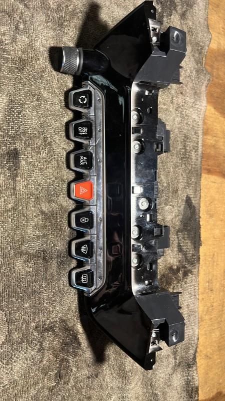 Commande chauffage PEUGEOT 208 2 Essence - 1