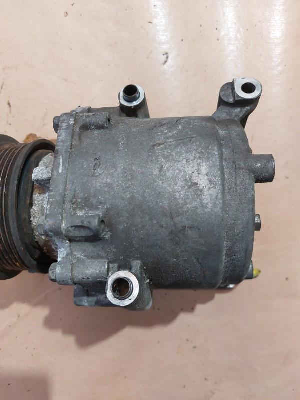 Compresseur clim FORD FIESTA 6  - 1