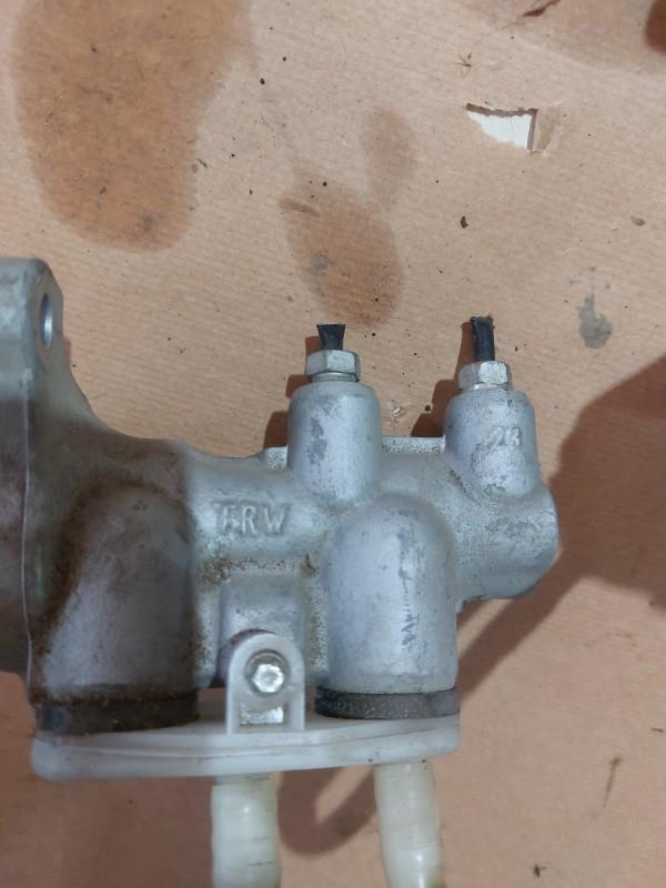 Maitre cylindre (freinage) OPEL MERIVA A  - 1