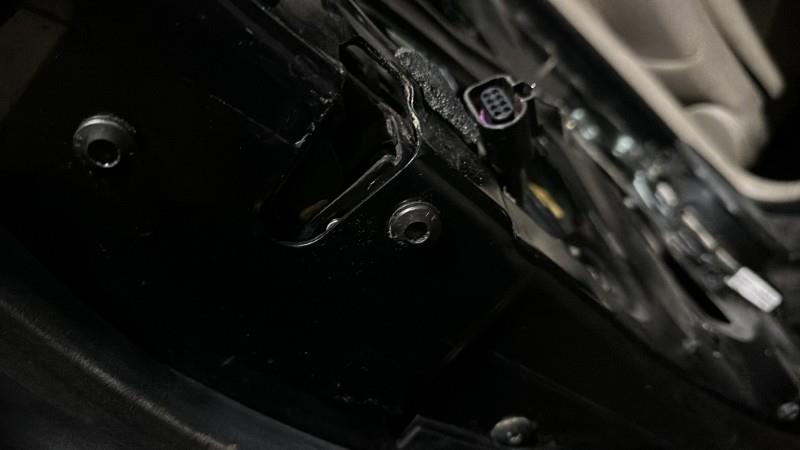 Serrure arriere gauche AUDI A4 2 PHASE 1 Diesel - 1