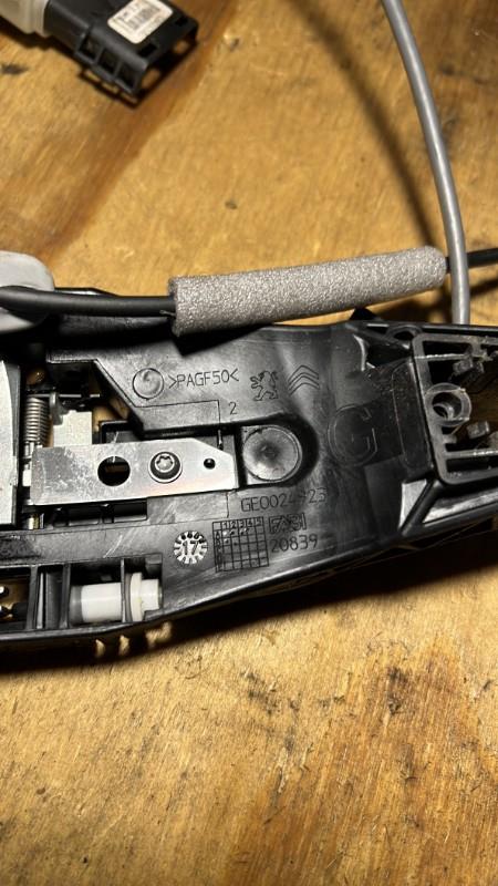 Serrure arriere gauche CITROEN C3 3 PHASE 1 Essence - 1