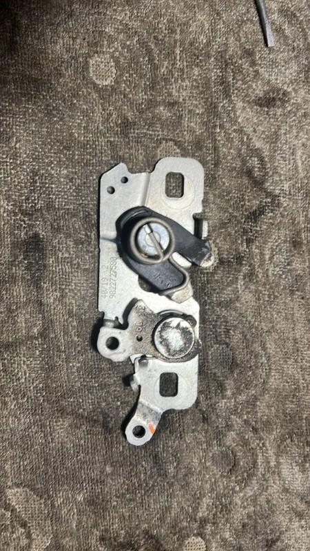 Serrure de capot PEUGEOT 208 2 Essence - 1