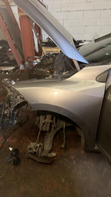 Aile avant gauche RENAULT MEGANE 3 PHASE 1 COUPE Diesel - 1