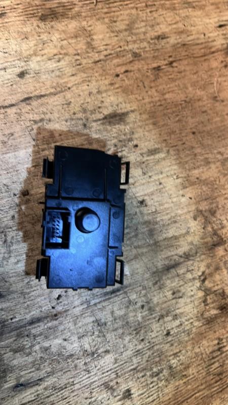 Commande de phare BMW SERIE 1 E81 Diesel - 1